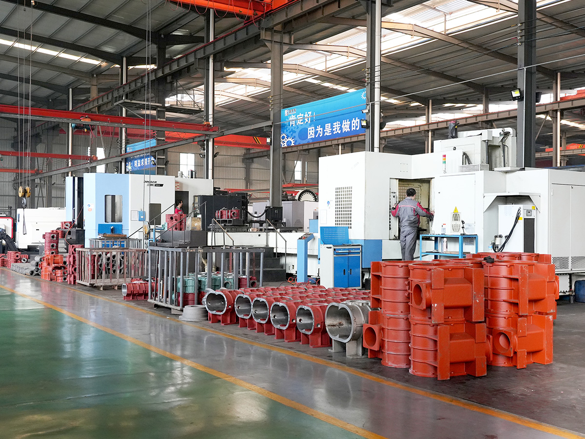 華東實(shí)力——羅茨車間 華東實(shí)力——羅茨車間